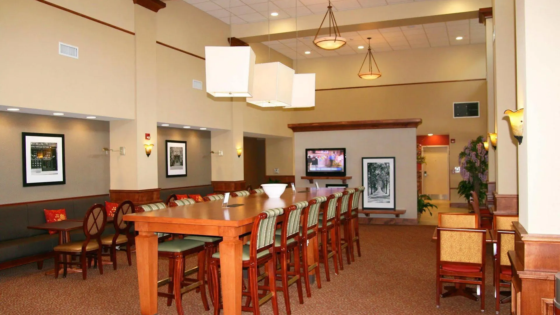Hampton Inn & Suites Williamsburg-Central