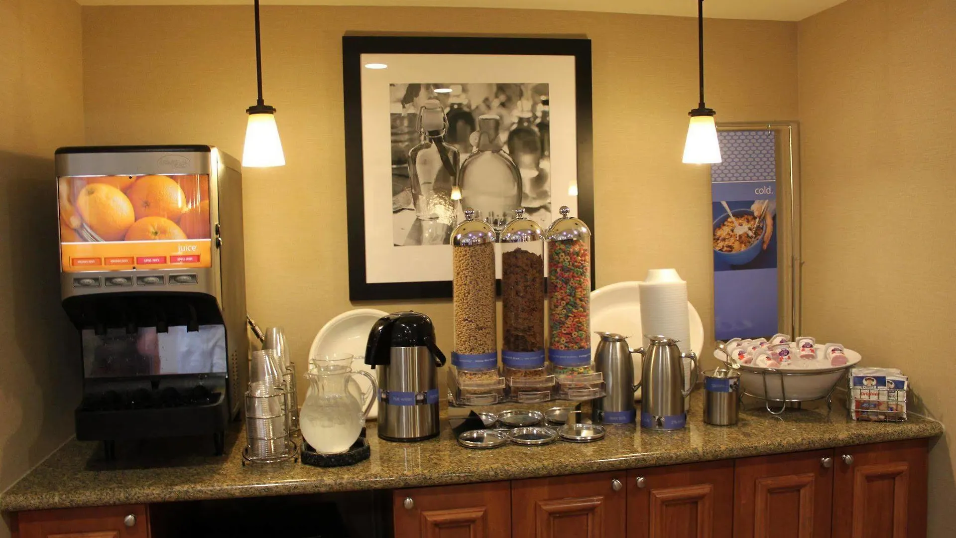 Hampton Inn & Suites Williamsburg-Central United States